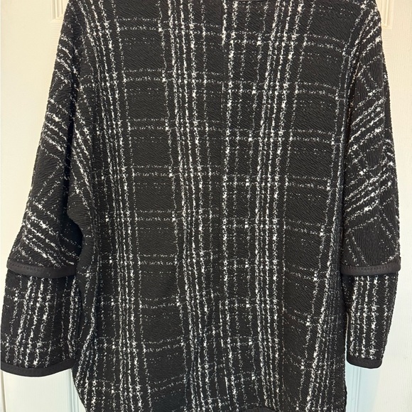 Max Studio Black & White Sweater sz XL - Picture 3 of 7